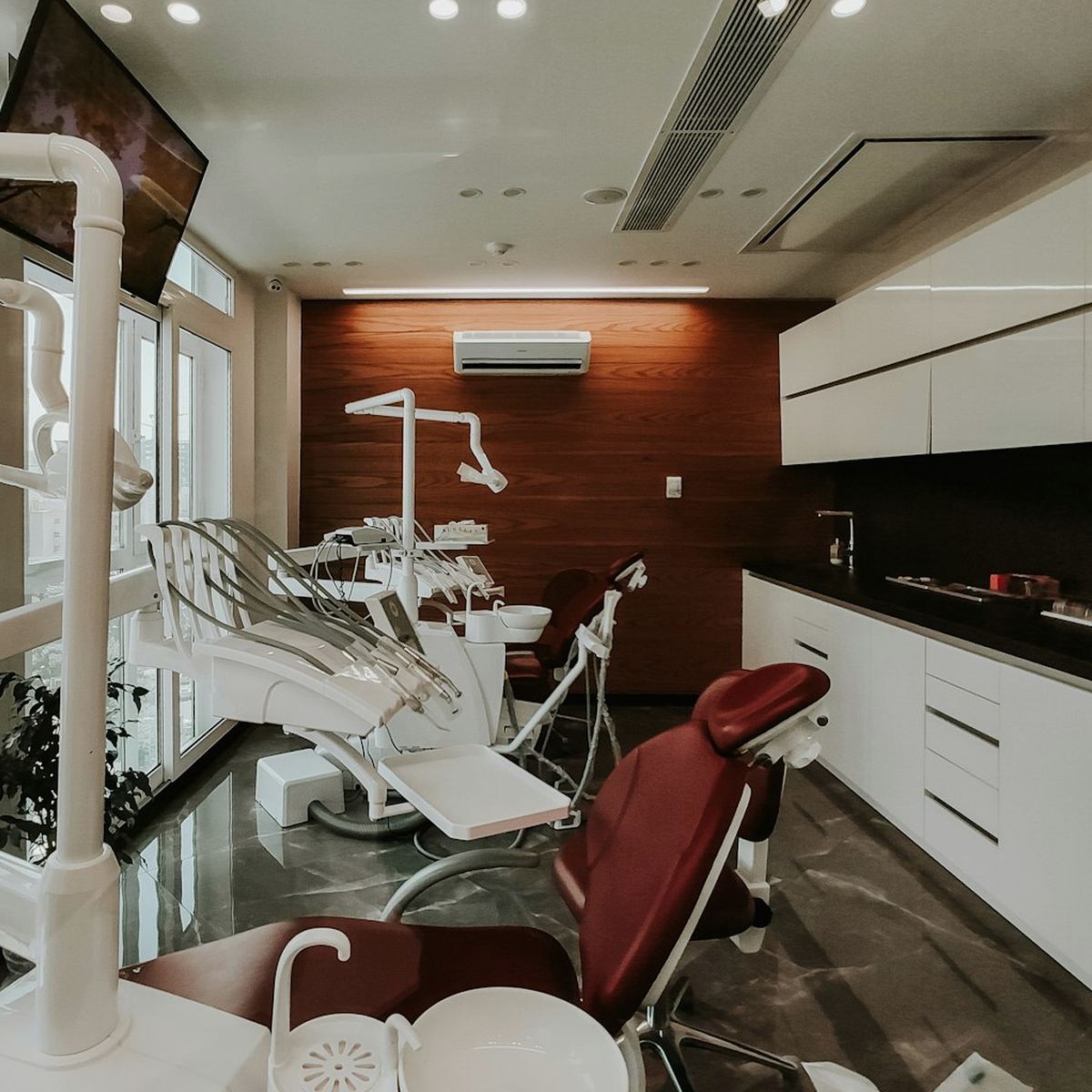 Aura Cut House